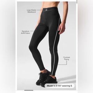 Like new! ALO Yoga Airlift High-Waist Suit Up Legging